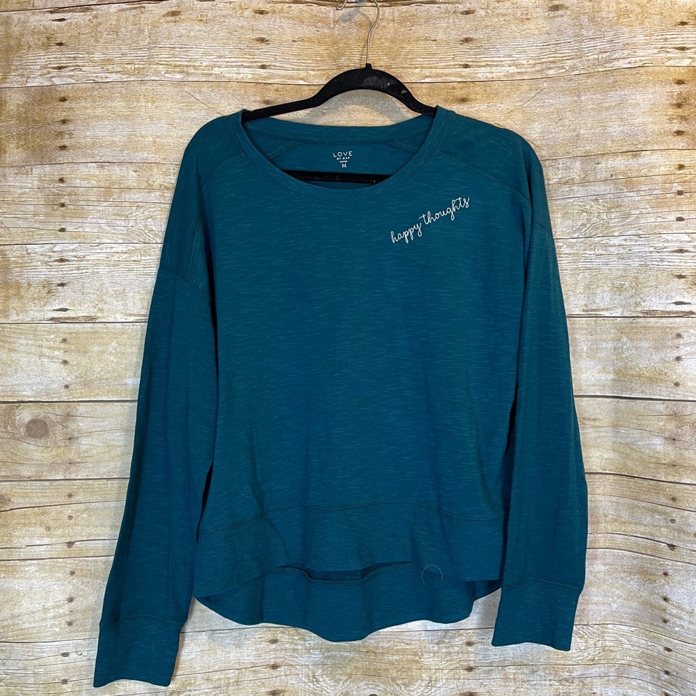 Love by gap long sleeve shirt 🛍